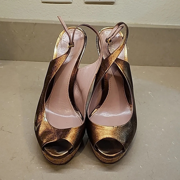 Womens GUCCI Lizbeth Bronze Metallic Slingback Heel 38.5 Size 8 - Picture 1 of 9